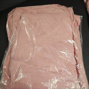 Zenana 1X pink rolled short sleeve shirt and leggings, style 57023